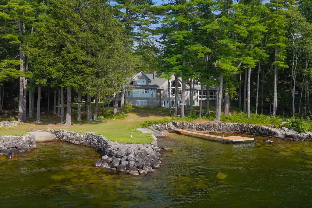 46 Windward Shore Road Raymond ME 04071