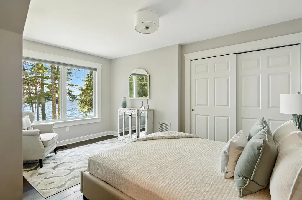 46 Windward Shore Road Raymond ME 04071