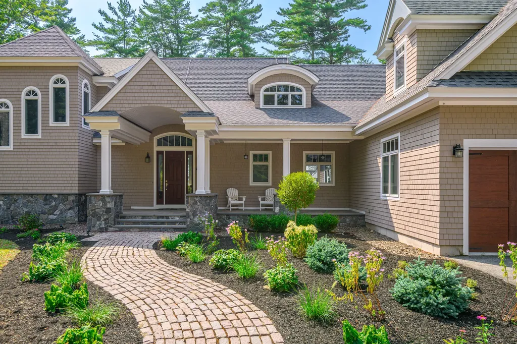 46 Windward Shore Road Raymond ME 04071