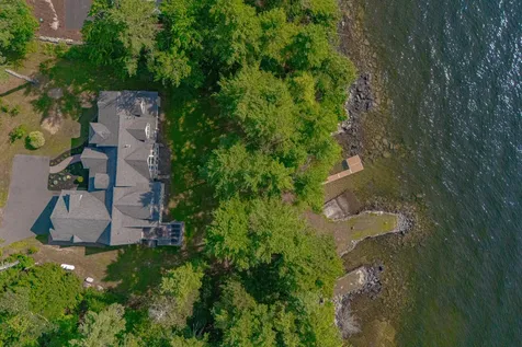 46 Windward Shore Road Raymond ME 04071