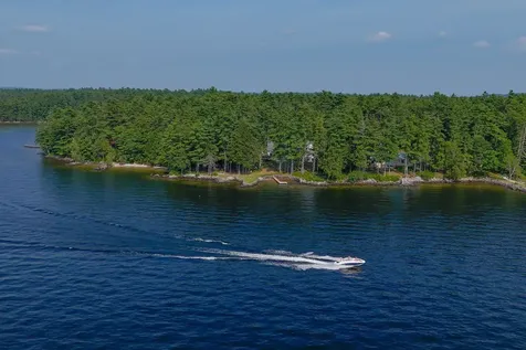 46 Windward Shore Road Raymond ME 04071