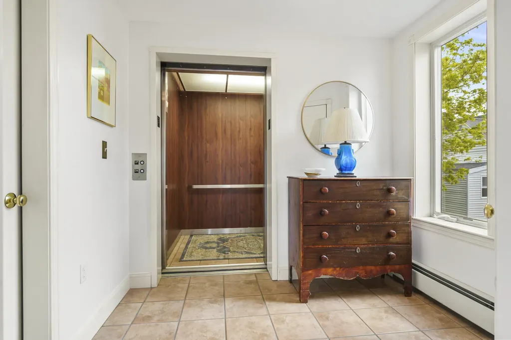 9 Waterville Street Portland ME 04101