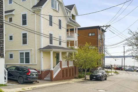 9 Waterville Street Portland ME 04101
