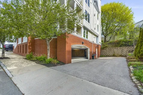 9 Waterville Street Portland ME 04101
