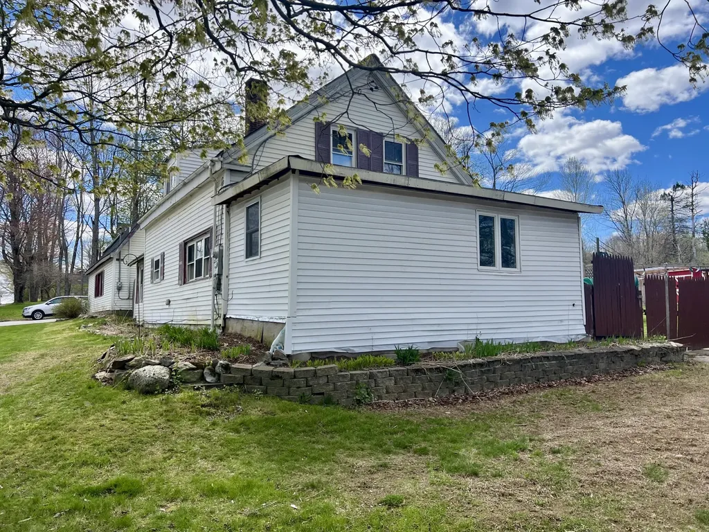 60 U.s. Highway 1 Verona Island ME 04416