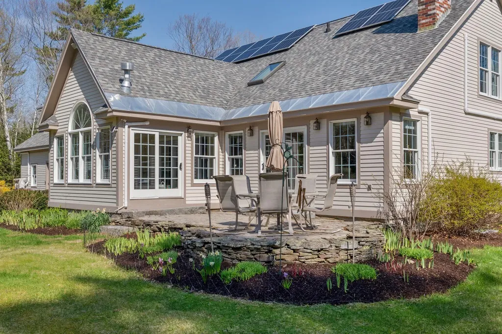 80 Grandview Drive Belgrade ME 04917