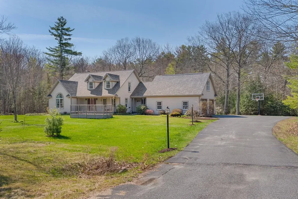 80 Grandview Drive Belgrade ME 04917