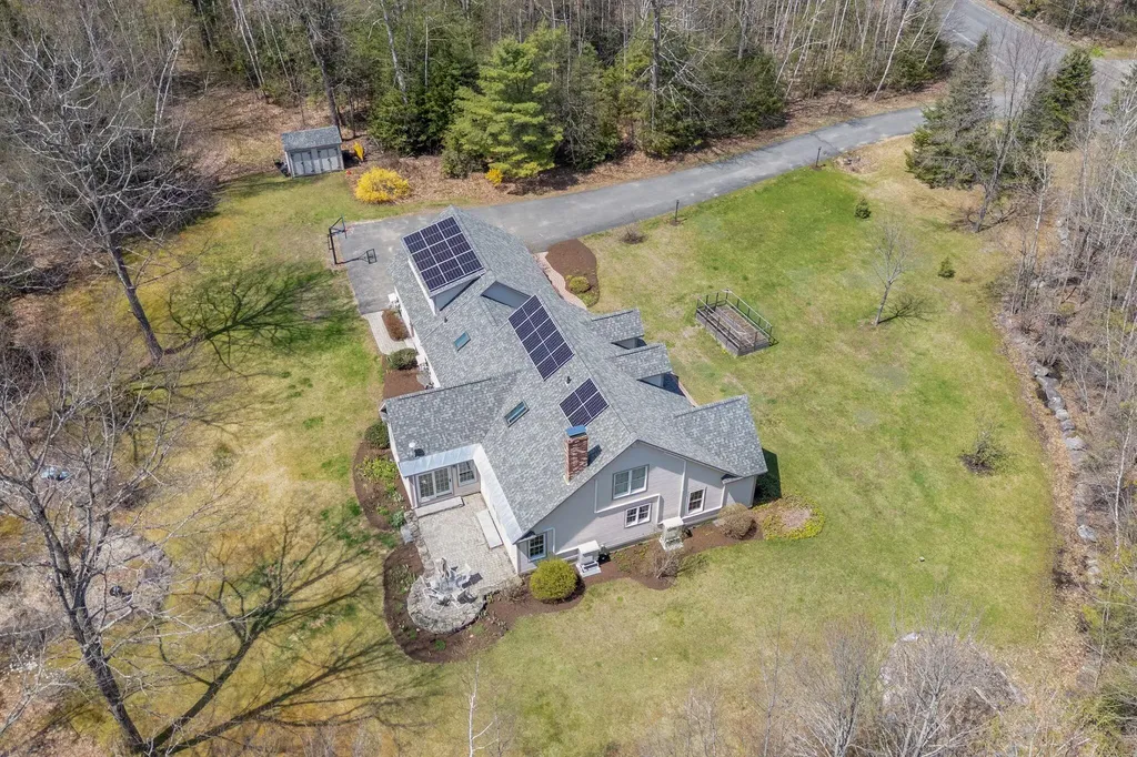 80 Grandview Drive Belgrade ME 04917