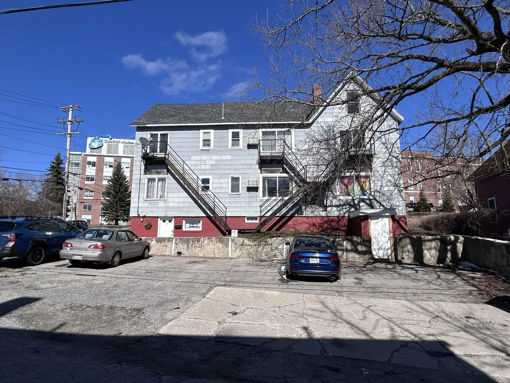 53 Lowell Street Lewiston ME 04240