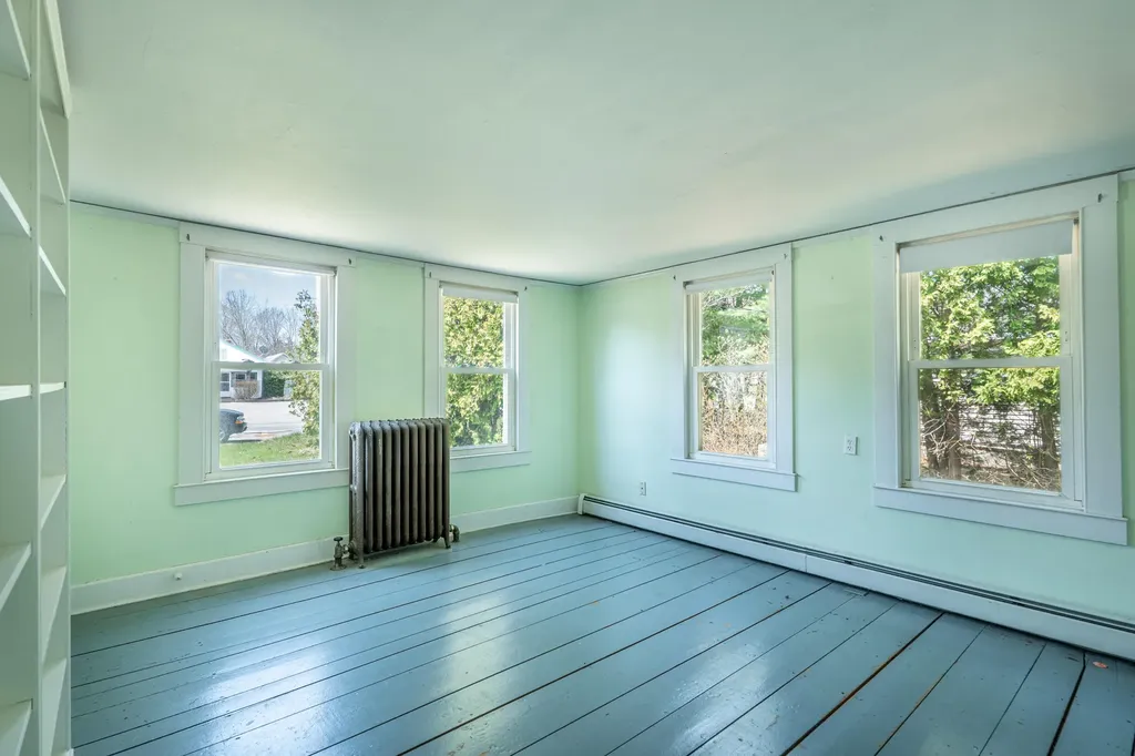 1105 Pequawket Trail Standish ME 04085