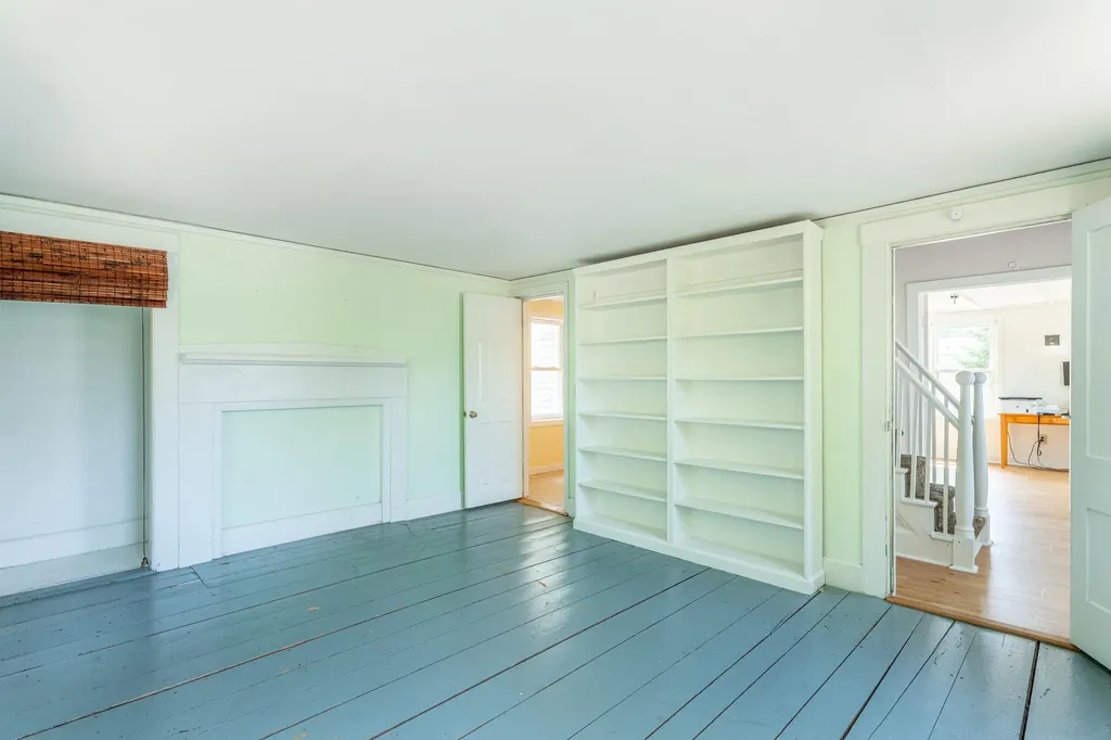 1105 Pequawket Trail Standish ME 04085