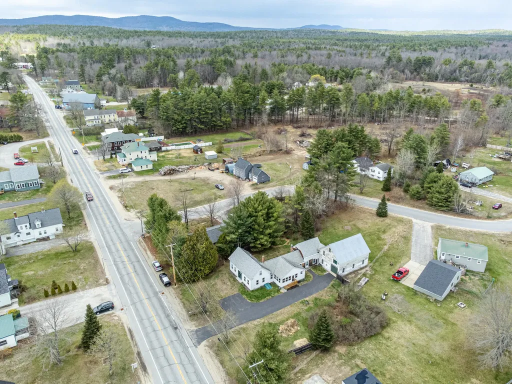 1105 Pequawket Trail Standish ME 04085