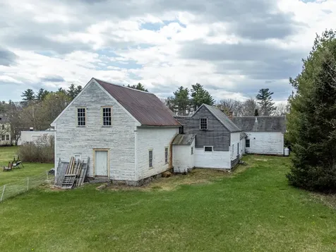 1105 Pequawket Trail Standish ME 04085