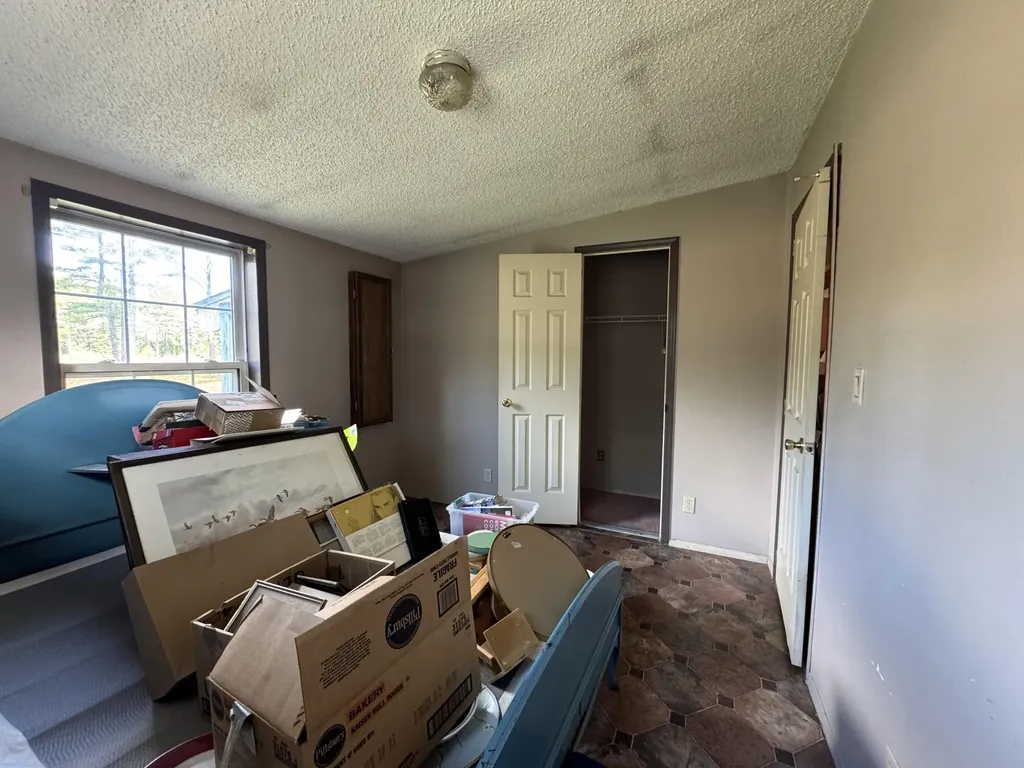 2415 Elliottsville Road Willimantic ME 04443