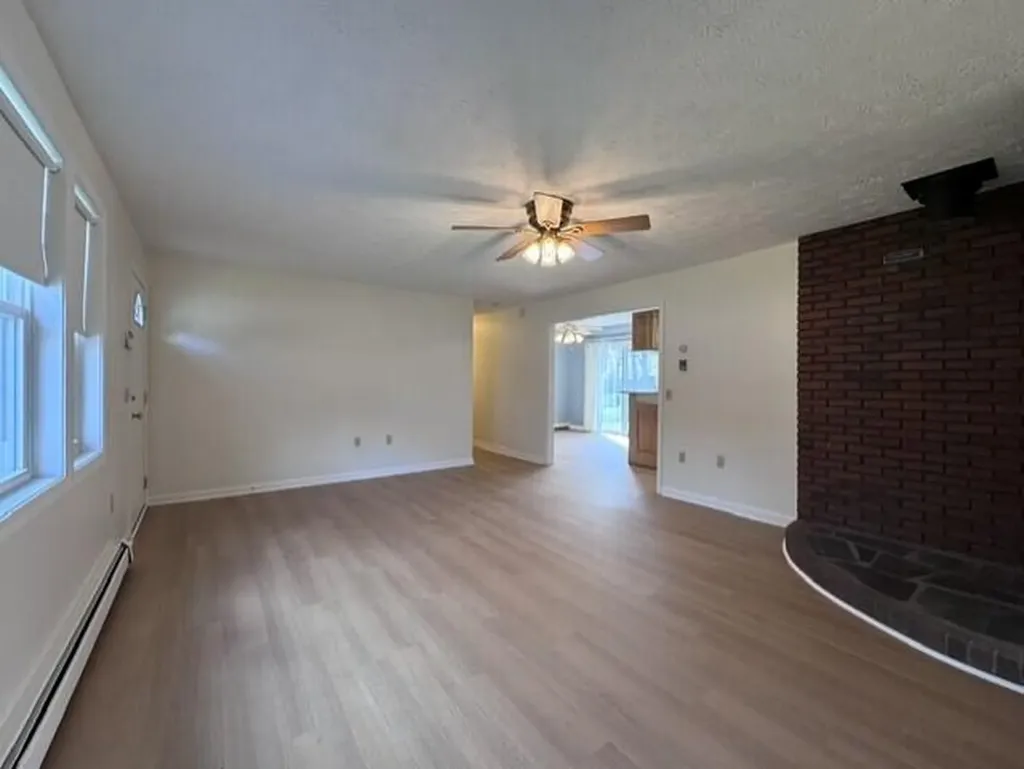 27 Coolidge Avenue Saco ME 04072
