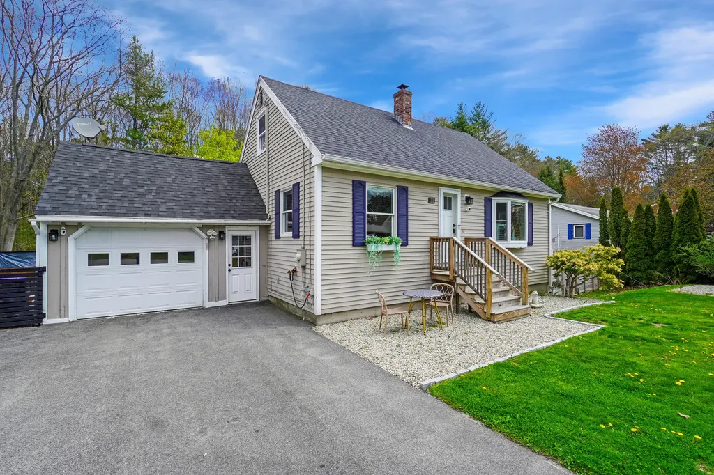 11 Macarthur Avenue Old Orchard Beach ME 04064