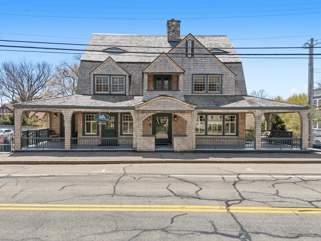 439 York Street York ME 03911