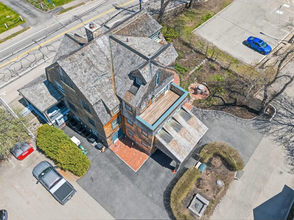 439 York Street York ME 03911