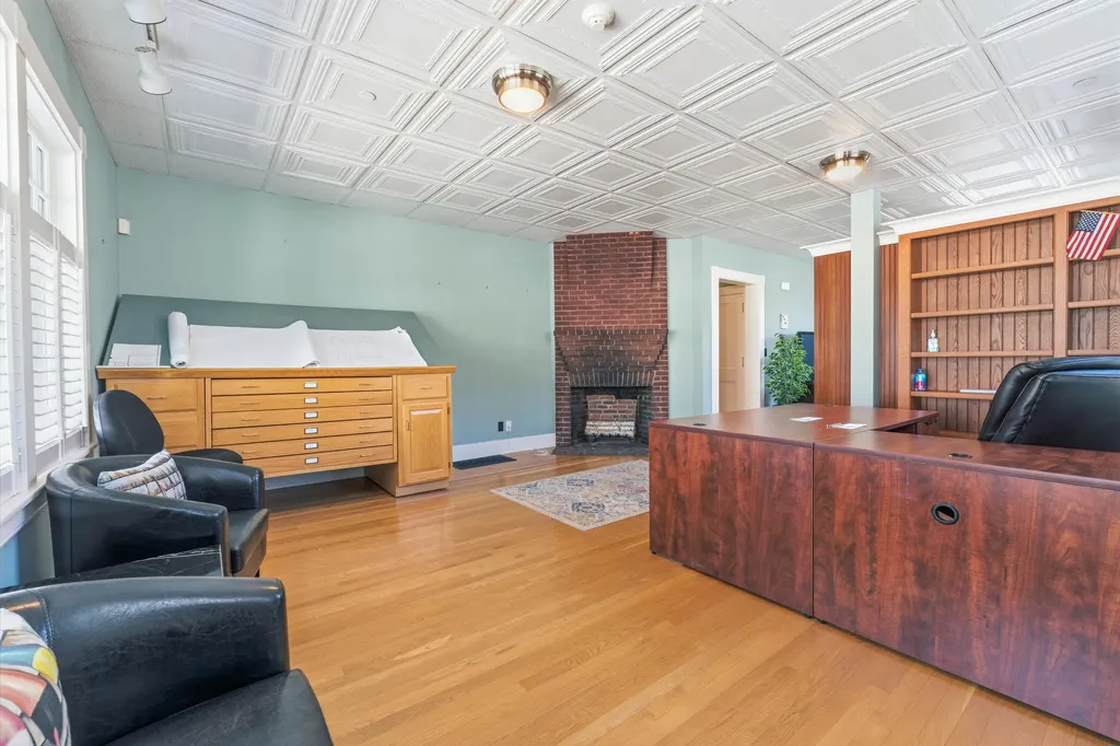 439 York Street York ME 03911