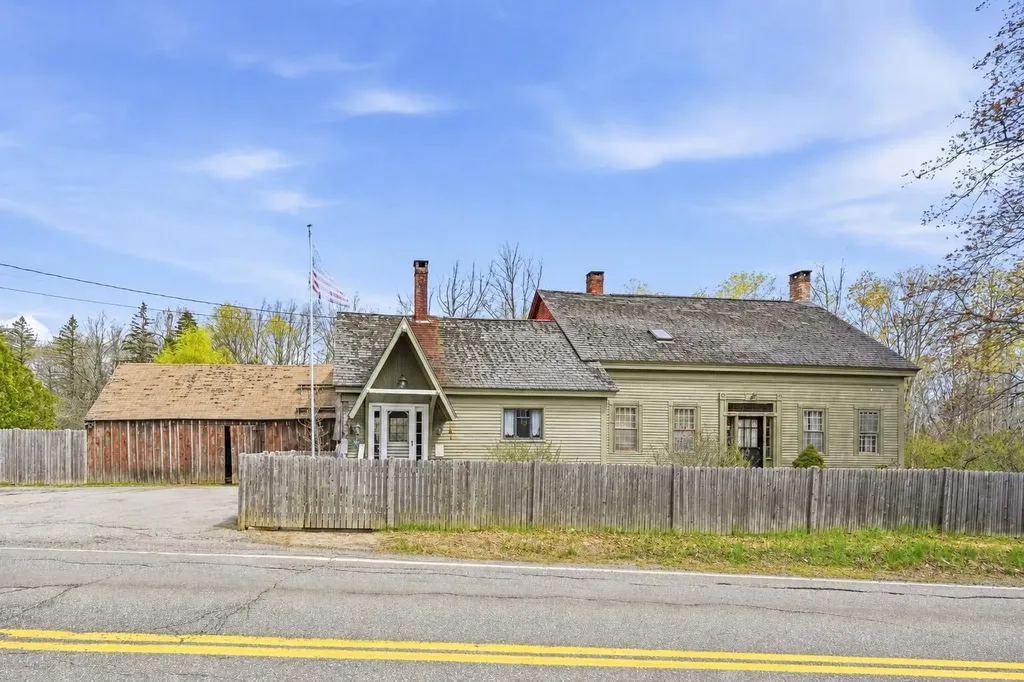 300 W Main Street Waldoboro ME 04572