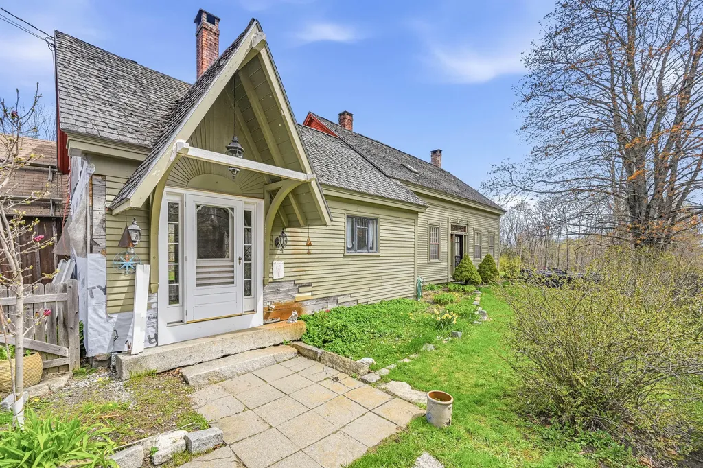 300 W Main Street Waldoboro ME 04572