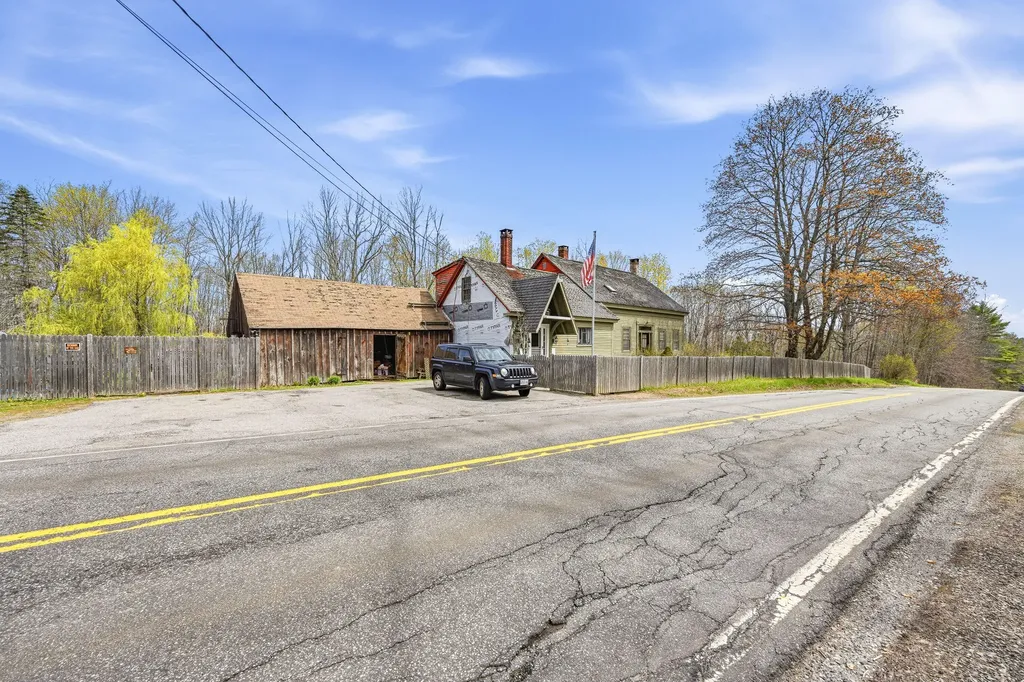 300 W Main Street Waldoboro ME 04572