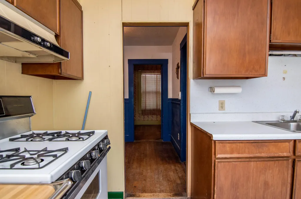 27 Reservoir Avenue Lewiston ME 04240