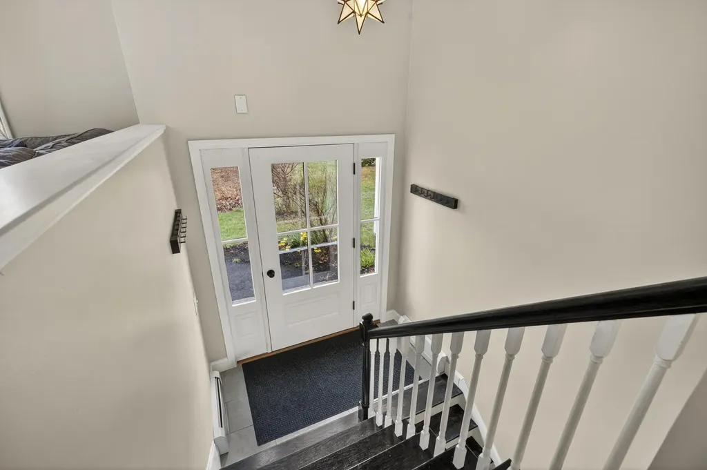 69 Summer Street Yarmouth ME 04096