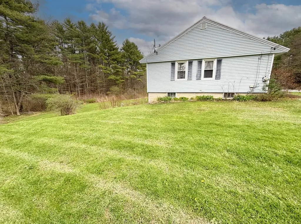 48 S Lisbon Road Lewiston ME 04240