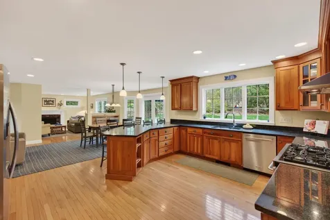 40 Primrose Lane Freeport ME 04032