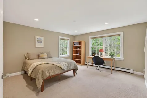 40 Primrose Lane Freeport ME 04032