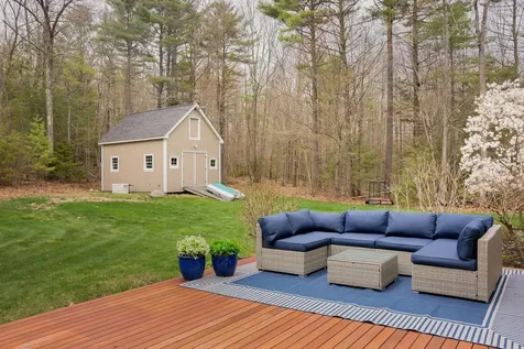 40 Primrose Lane Freeport ME 04032