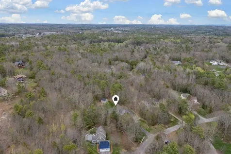 40 Primrose Lane Freeport ME 04032