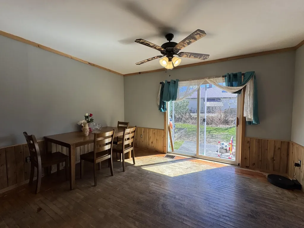 61 Eastland Avenue Millinocket ME 04462