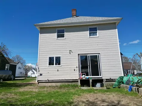 61 Eastland Avenue Millinocket ME 04462