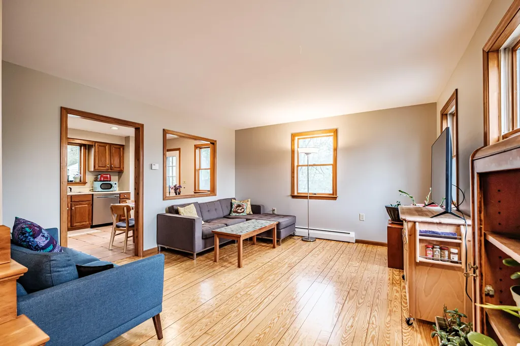 17 Belfield Street Portland ME 04103