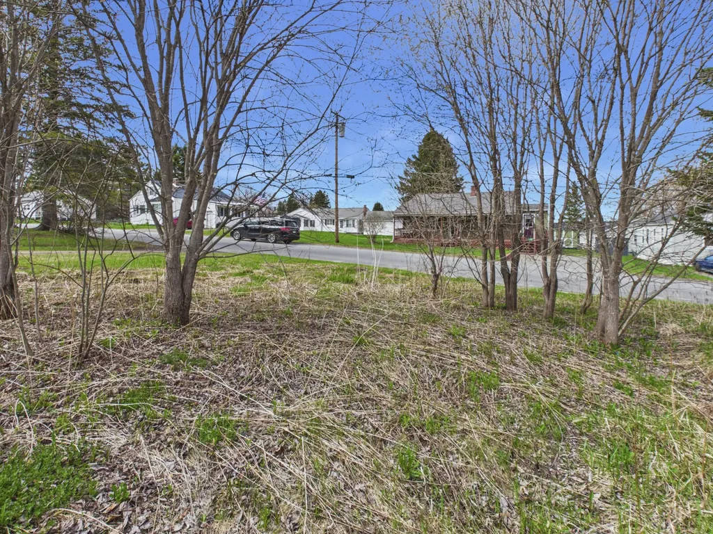 19 Katahdin Avenue Caribou ME 04736
