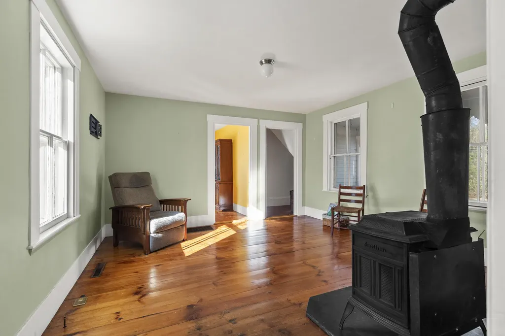 113 Lower Round Pond Road Bristol ME 04539