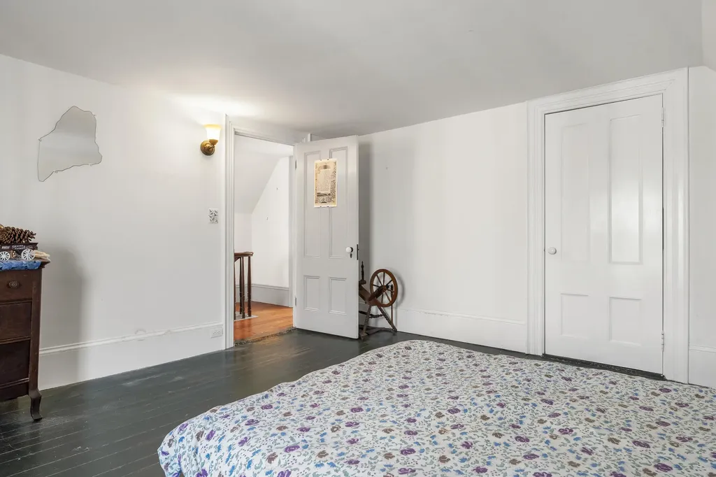 113 Lower Round Pond Road Bristol ME 04539