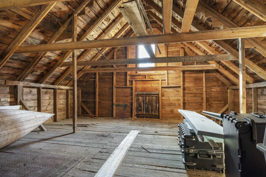 113 Lower Round Pond Road Bristol ME 04539