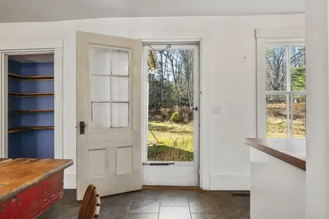 113 Lower Round Pond Road Bristol ME 04539
