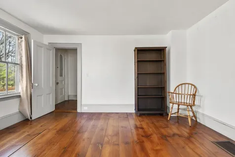 113 Lower Round Pond Road Bristol ME 04539