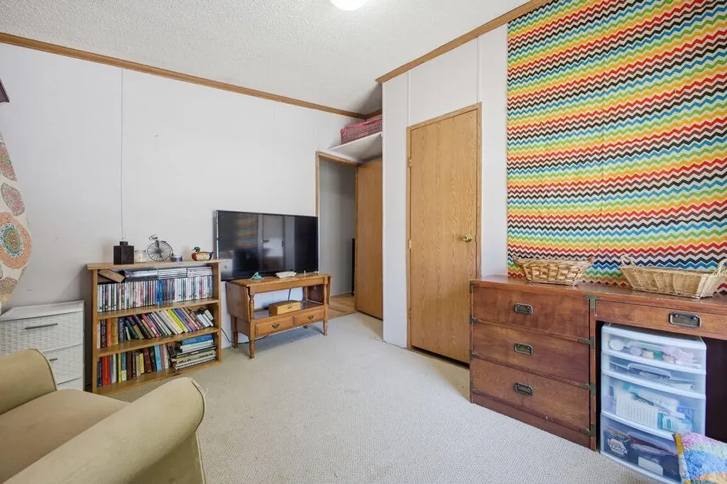 61 Larry Lane Brunswick ME 04011