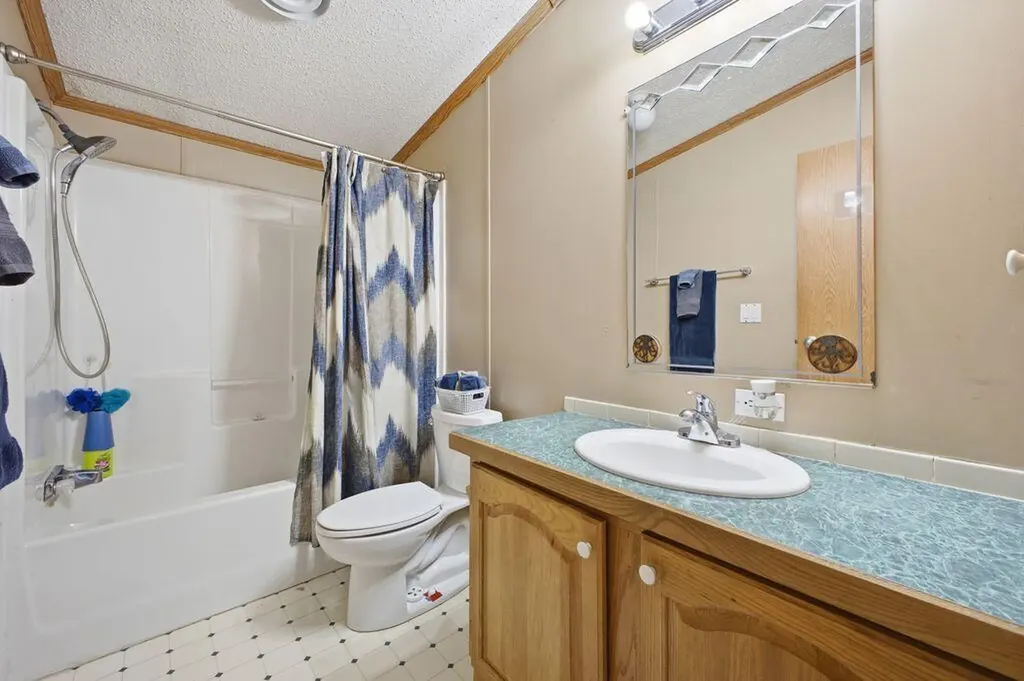 61 Larry Lane Brunswick ME 04011