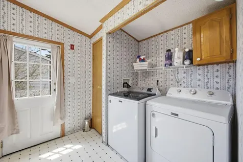 61 Larry Lane Brunswick ME 04011