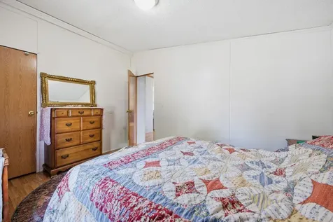 61 Larry Lane Brunswick ME 04011