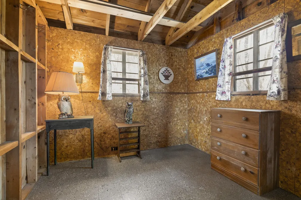 38 Beach Lane Damariscotta ME 04543