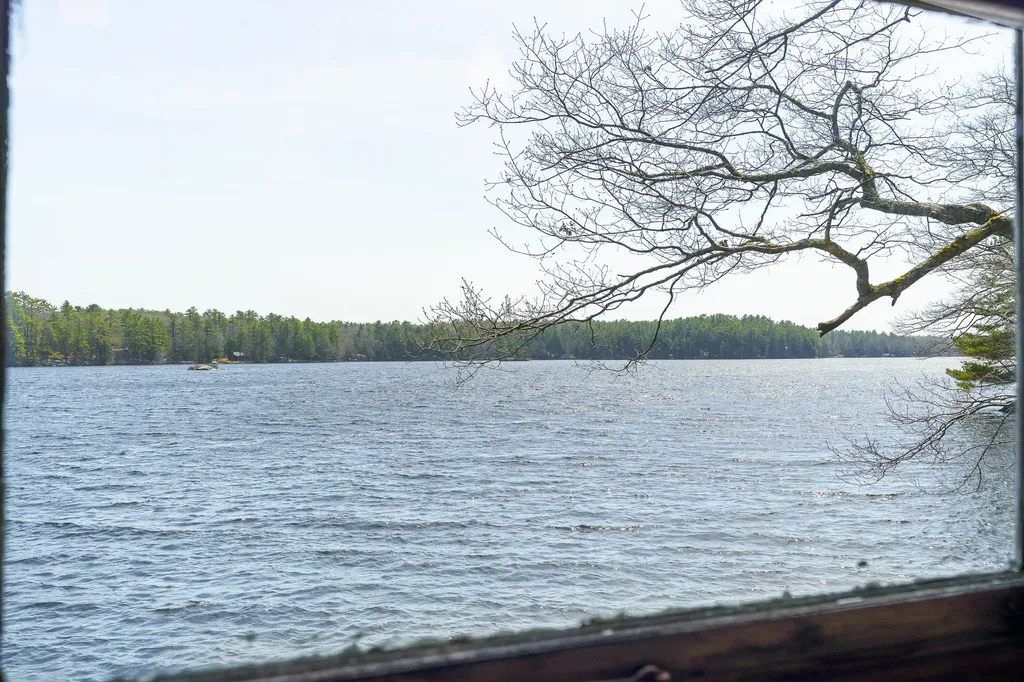 38 Beach Lane Damariscotta ME 04543