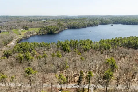 38 Beach Lane Damariscotta ME 04543