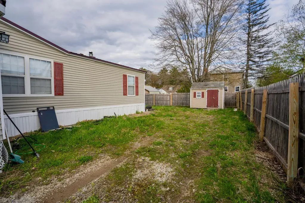 19 Winn Street Lewiston ME 04240